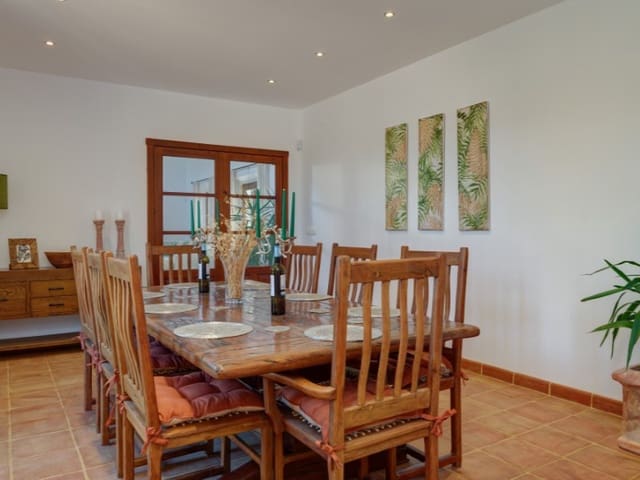 5 soveværelse Finca/Landehus til salg i Antequera - € 1.680.000 (Ref: 8619346)