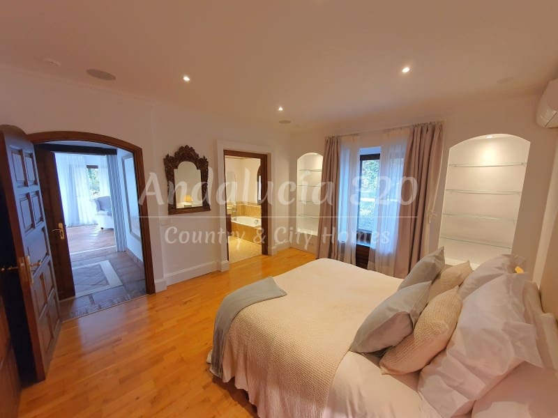 7 soveværelse Finca/Landehus til salg i Marbella med swimmingpool - € 7.975.000 (Ref: 8867062)