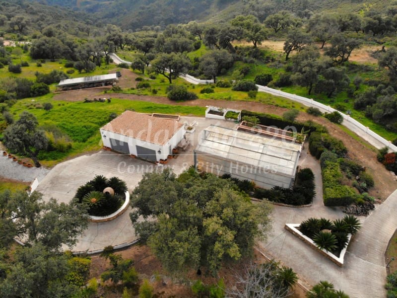 7 soveværelse Finca/Landehus til salg i Marbella med swimmingpool - € 7.975.000 (Ref: 8867062)