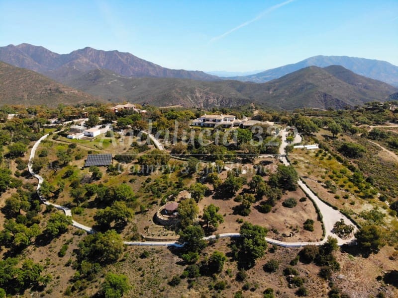 7 soveværelse Finca/Landehus til salg i Marbella med swimmingpool - € 7.975.000 (Ref: 8867062)