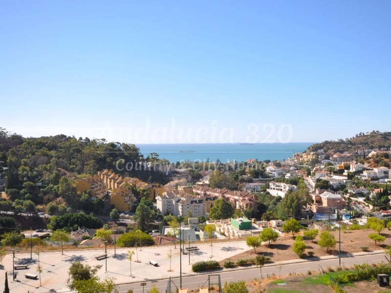 2 camera da letto Appartamento da affittare in Malaga citta con piscina garage - 2.000 € (Rif: 9285555)