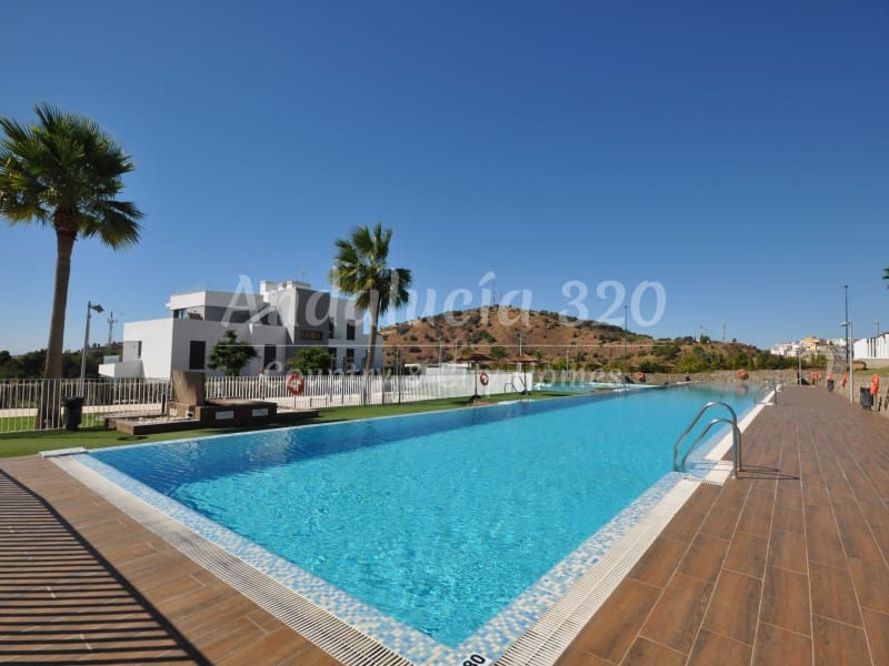 2 camera da letto Appartamento da affittare in Malaga citta con piscina garage - 2.000 € (Rif: 9285555)