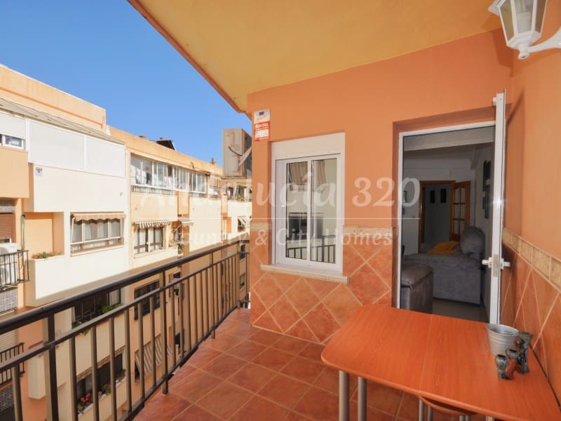 3 bedroom Apartment for rent in Rincon de la Victoria - € 1,000 (Ref: 9390965)