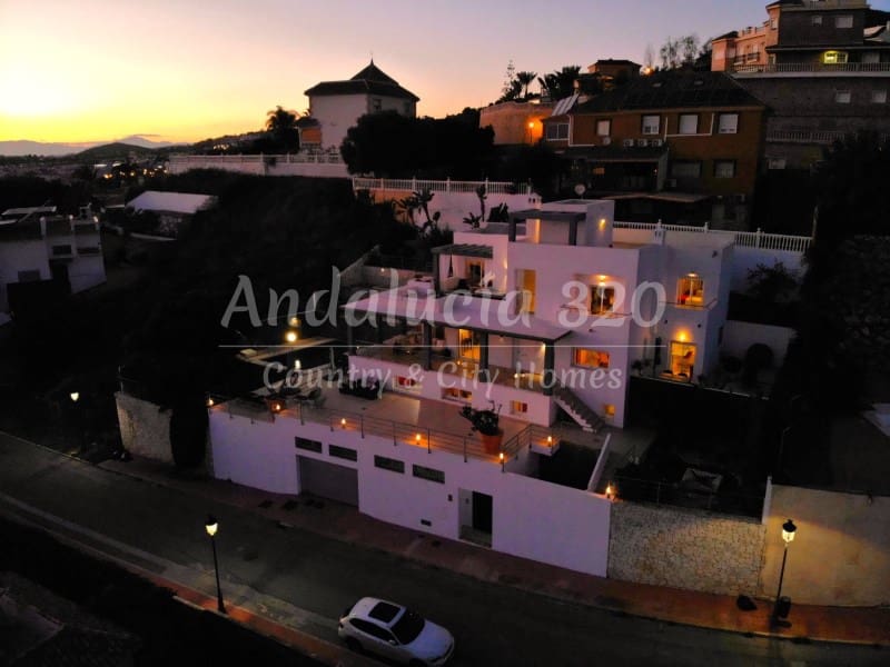 6 chambre Villa/Maison à vendre à Malaga ville avec piscine garage - 1 745 000 € (Ref: 9423899)