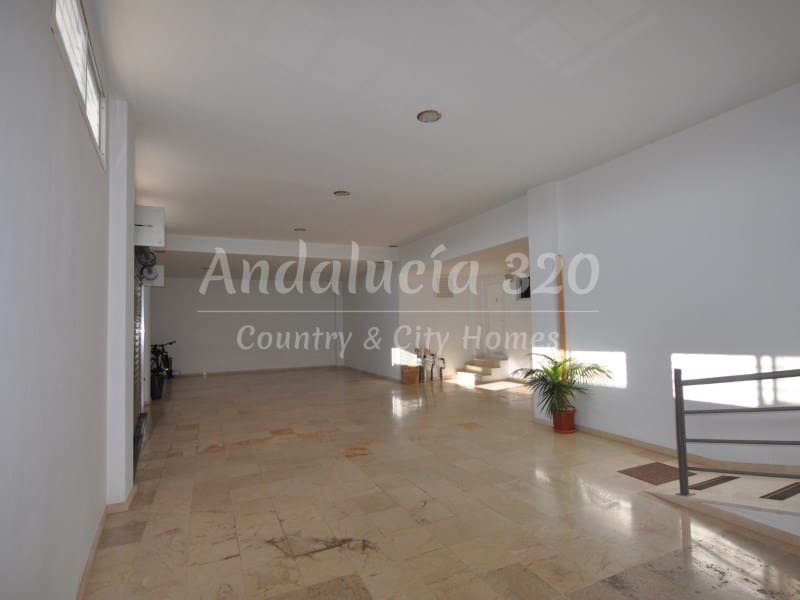 6 chambre Villa/Maison à vendre à Malaga ville avec piscine garage - 1 745 000 € (Ref: 9423899)