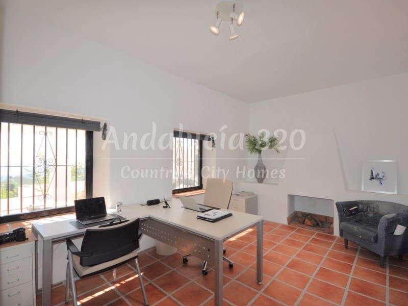 6 chambre Finca/Maison de Campagne à vendre à Almunecar avec piscine garage - 795 000 € (Ref: 9451095)