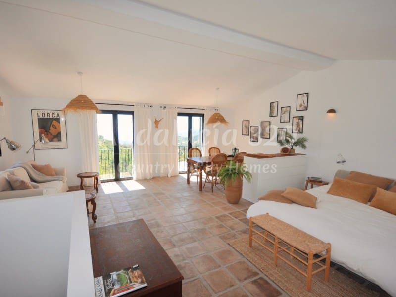 6 soveværelse Finca/Landehus til salg i Almunecar med swimmingpool garage - € 795.000 (Ref: 9602640)