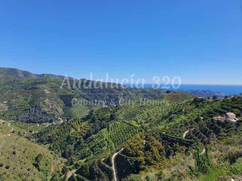 6 soveværelse Finca/Landehus til salg i Almunecar med swimmingpool garage - € 795.000 (Ref: 9602640)