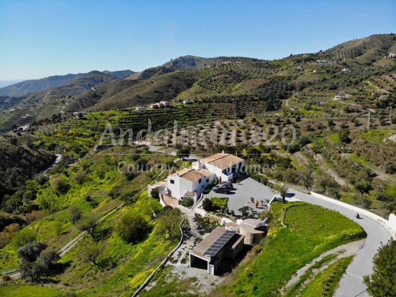 6 chambre Finca/Maison de Campagne à vendre à Almunecar avec piscine garage - 795 000 € (Ref: 9602640)