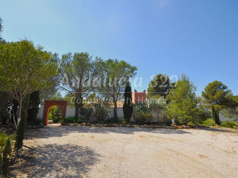 Finca/Casa Rural de 6 habitaciones en Riogordo en venta con piscina - 1.200.000 € (Ref: 9721557)