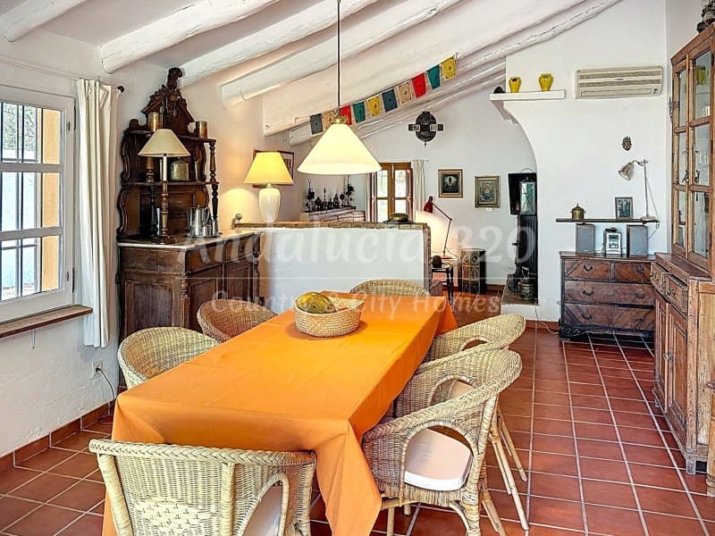 Finca/Casa Rural de 6 habitaciones en Riogordo en venta con piscina - 1.200.000 € (Ref: 9721557)