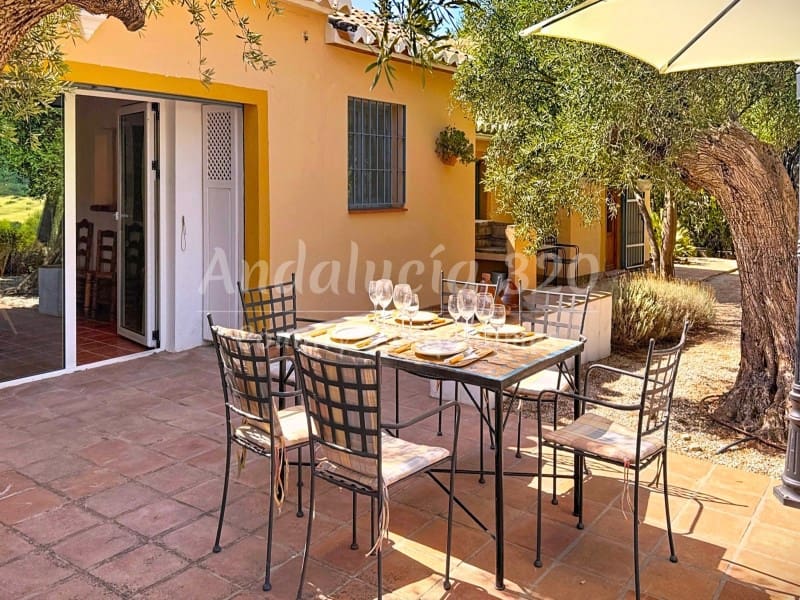 Finca/Casa Rural de 6 habitaciones en Riogordo en venta con piscina - 1.200.000 € (Ref: 9721557)