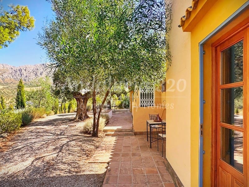 Finca/Casa Rural de 6 habitaciones en Riogordo en venta con piscina - 1.200.000 € (Ref: 9721557)