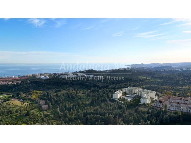 Apartament na sprzedaż w Mijas z basenem garażem - 332 000 € (Ref: 9751886)