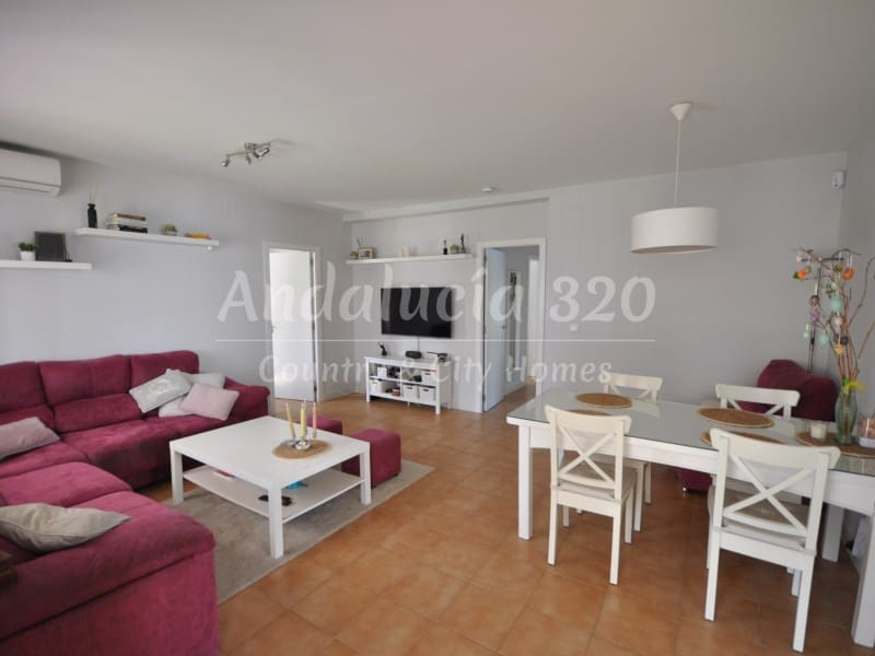 4 Zimmer Villa zu vermieten in Rincon de la Victoria mit Pool Garage - 1.900 € (Ref: 9755561)