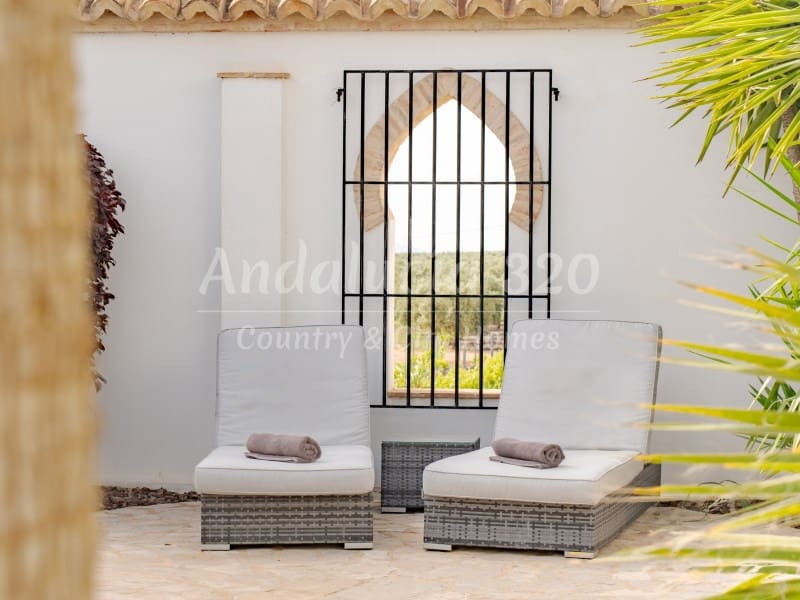 6 bedroom Finca/Country House for sale in Antequera with pool - € 1,180,000 (Ref: 9826602)