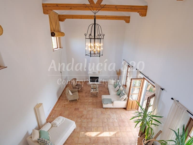 6 bedroom Finca/Country House for sale in Antequera with pool - € 1,180,000 (Ref: 9826602)