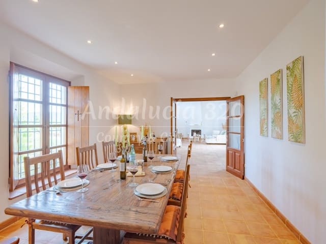 6 quarto Quinta/Casa Rural para venda em Antequera com piscina - 1 180 000 € (Ref: 9826602)