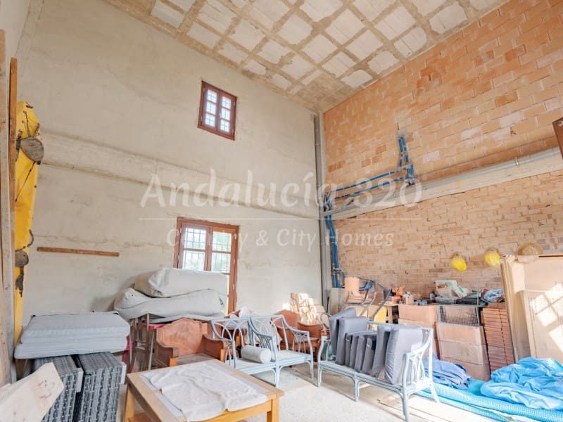 6 bedroom Finca/Country House for sale in Antequera with pool - € 1,180,000 (Ref: 9826602)