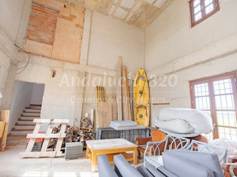 6 bedroom Finca/Country House for sale in Antequera with pool - € 1,180,000 (Ref: 9826602)