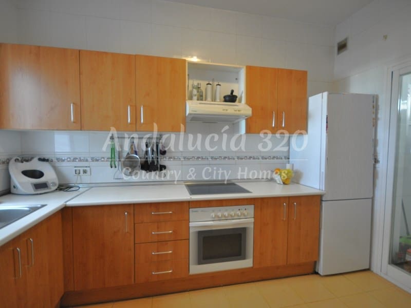 4 camera da letto Villa da affittare in Rincon de la Victoria con piscina garage - 1.850 € (Rif: 9912809)