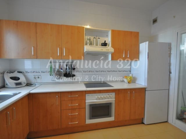 4 camera da letto Villa da affittare in Rincón de la Victoria con piscina garage - 1.850 € (Rif: 9912809)