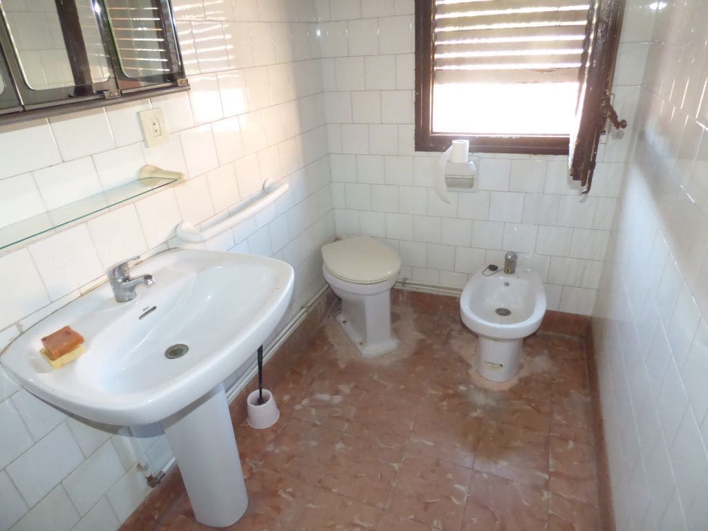 Kommersiell til salgs i Santpedor - € 900 000 (Ref: 9552700)