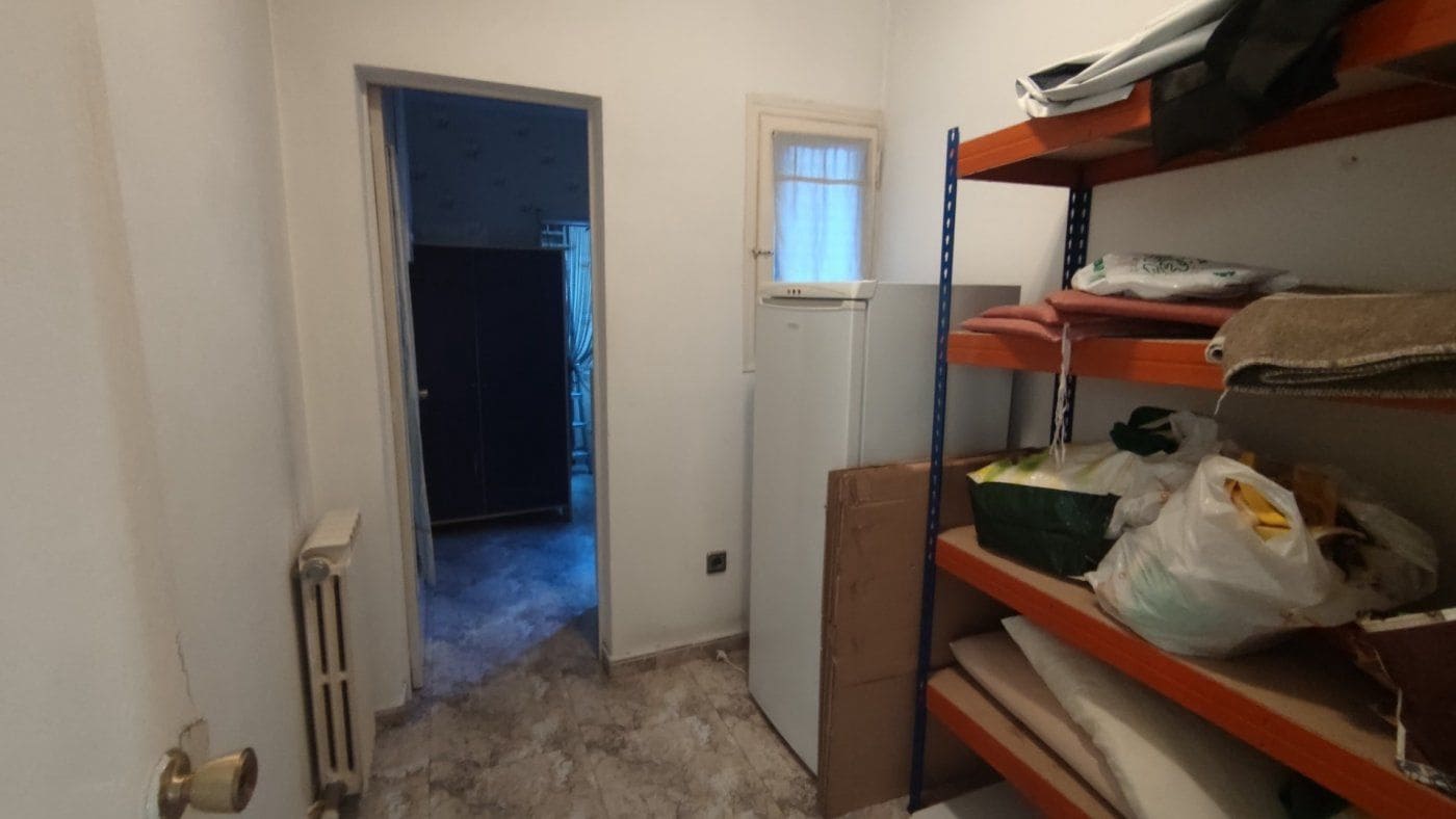 4 slaapkamer Flat te koop in Manresa met garage - € 136.000 (Ref: 9552703)
