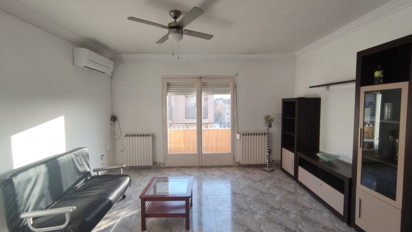 4 slaapkamer Flat te koop in Manresa met garage - € 136.000 (Ref: 9552703)