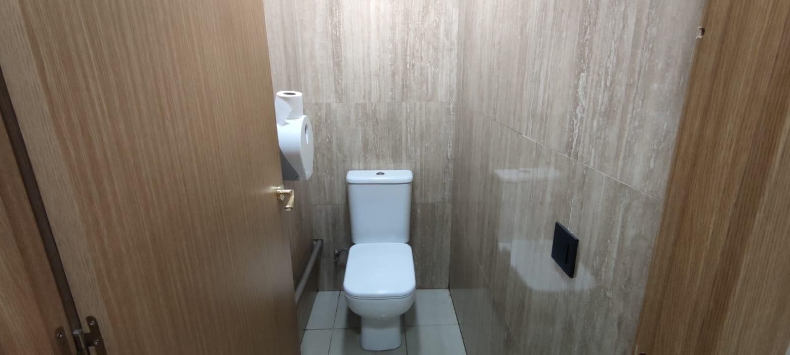 Local Commercial à vendre à Manresa - 230 000 € (Ref: 9552704)