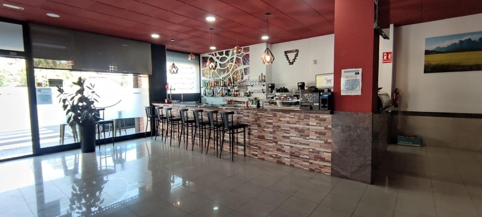 Local Commercial à vendre à Manresa - 230 000 € (Ref: 9552704)