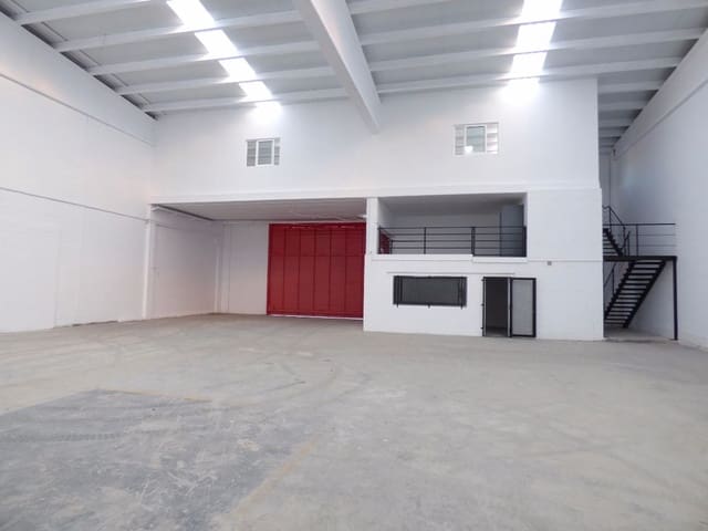 Kommersiell til salgs i Sant Vicenç de Castellet - € 470 000 (Ref: 9552706)