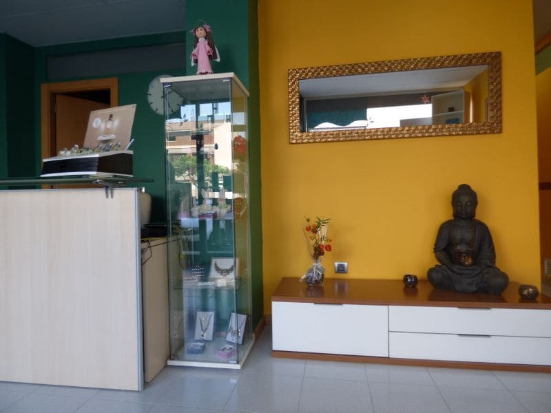 Erhverv til leje i Manresa - € 550 (Ref: 9552713)