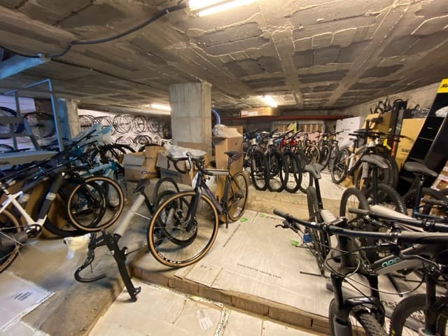 Gewerbe zu verkaufen in Manresa - 137.000 € (Ref: 9552714)