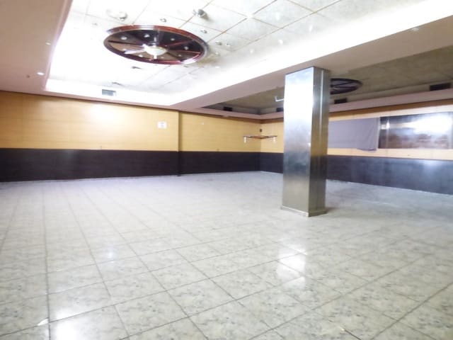 Comercial para venda em Manresa - 159 000 € (Ref: 9552715)