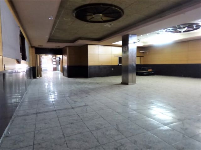 Comercial para venda em Manresa - 159 000 € (Ref: 9552715)