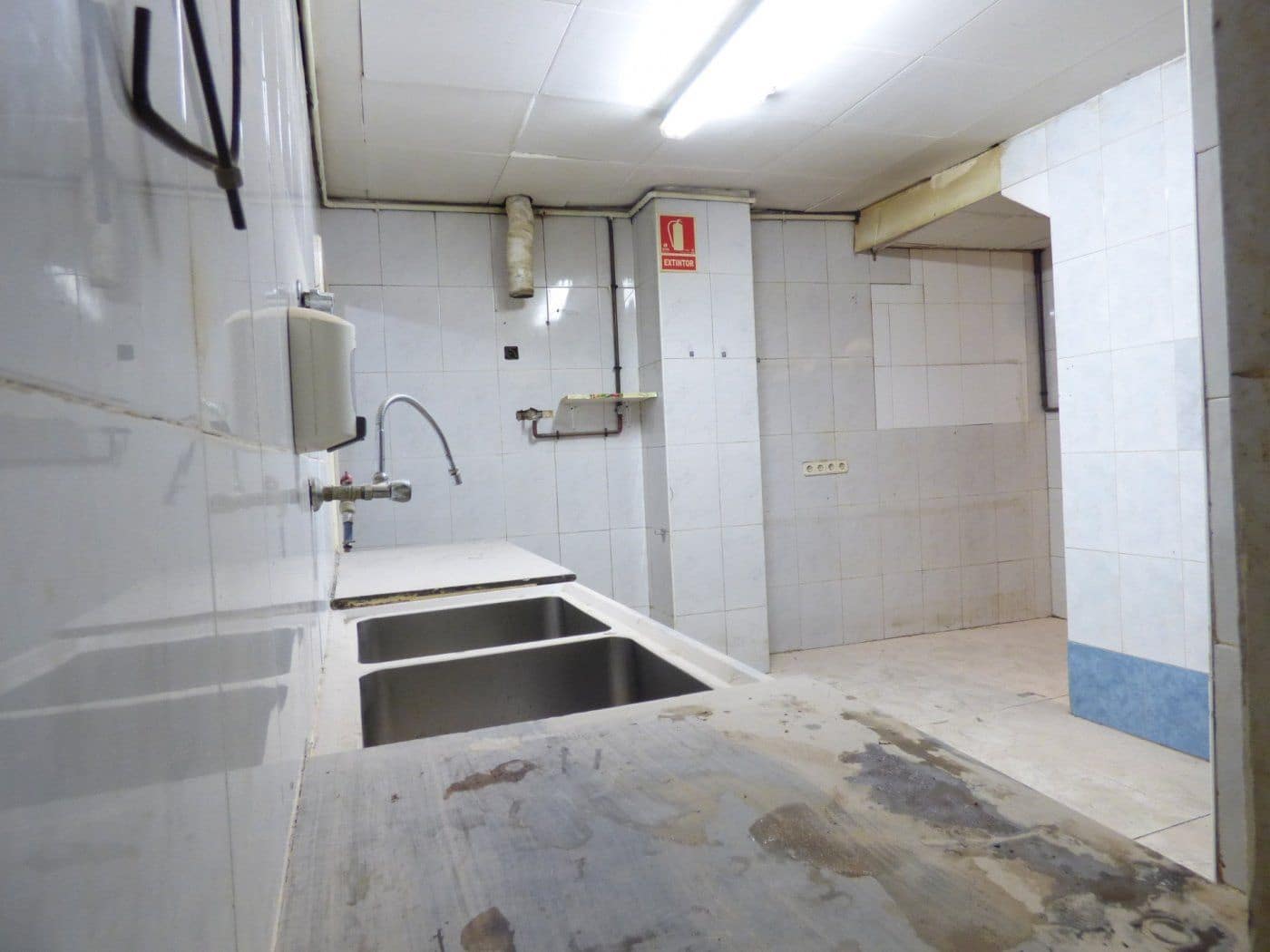 Comercial para venda em Manresa - 159 000 € (Ref: 9552715)