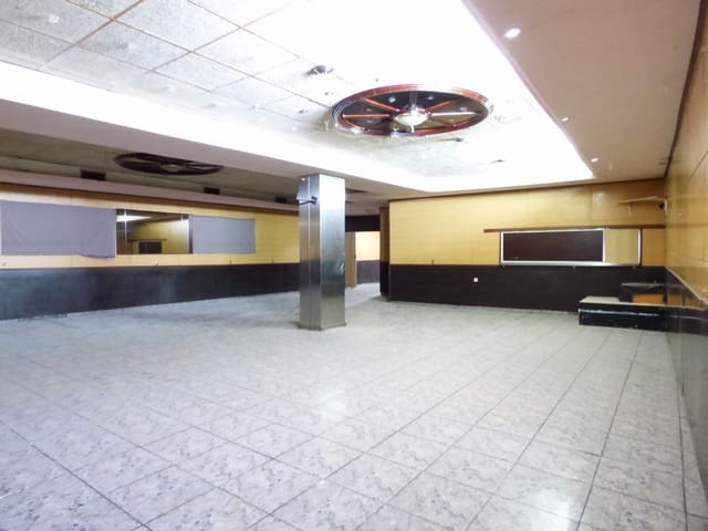 Comercial para venda em Manresa - 159 000 € (Ref: 9552715)