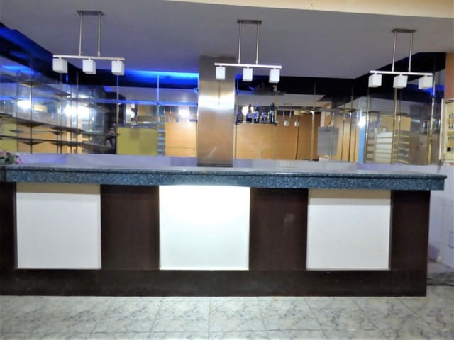 Comercial para venda em Manresa - 159 000 € (Ref: 9552715)