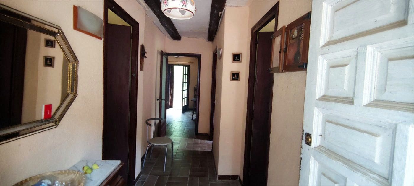 3 chambre Finca/Maison de Campagne à vendre à Sant Mateu de Bages avec piscine garage - 117 000 € (Ref: 9552716)