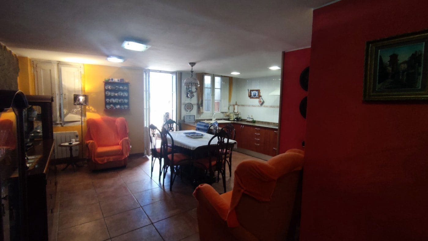 4 soverom Hus til salgs i Manresa med garasje - € 260 000 (Ref: 9552717)