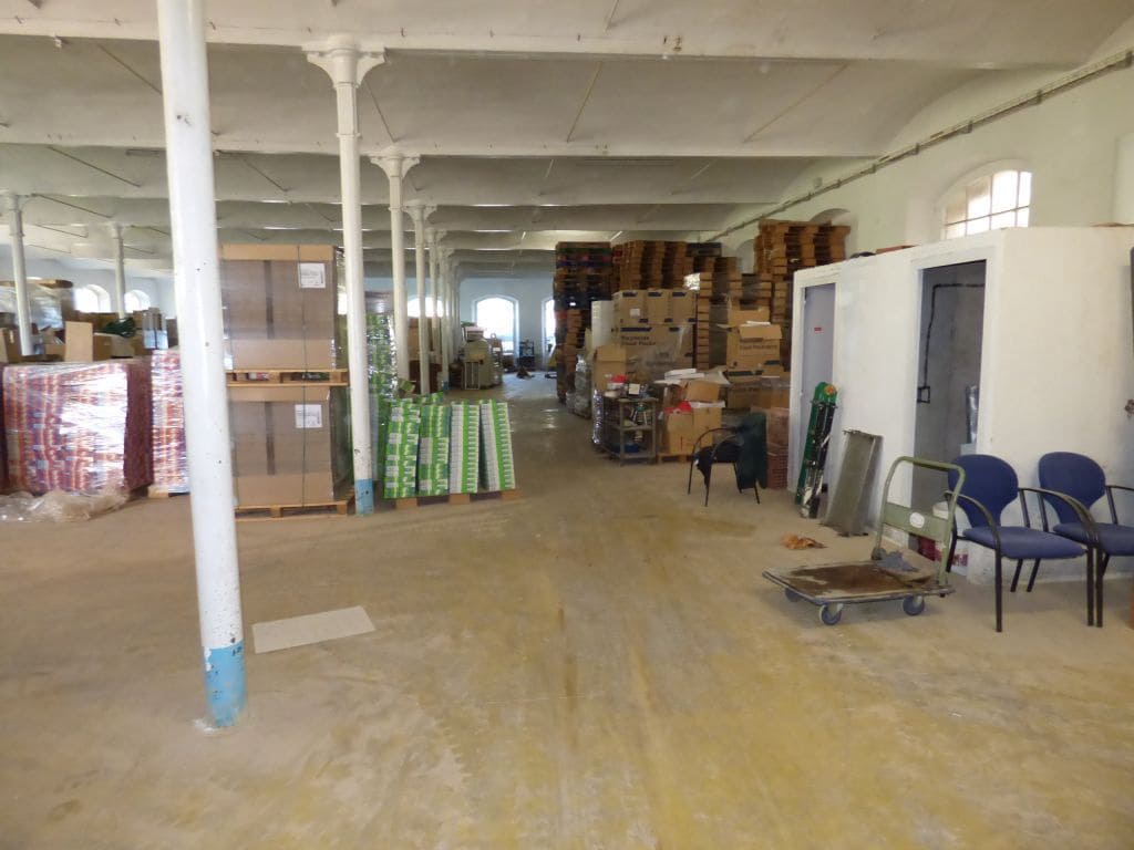 Commercial for sale in Navas - € 755,000 (Ref: 9552720)