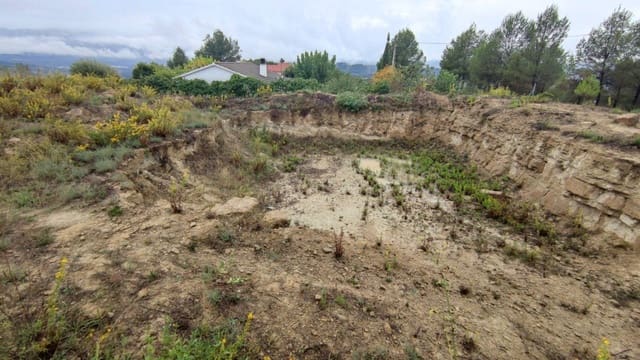 Terrain à Bâtir à vendre à Barcelone ville - 74 000 € (Ref: 9552721)