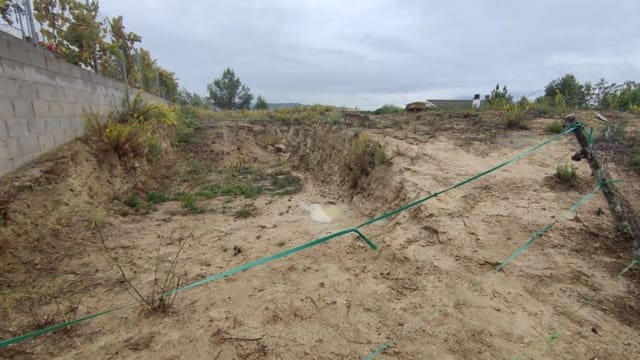 Terrain à Bâtir à vendre à Barcelone ville - 74 000 € (Ref: 9552721)