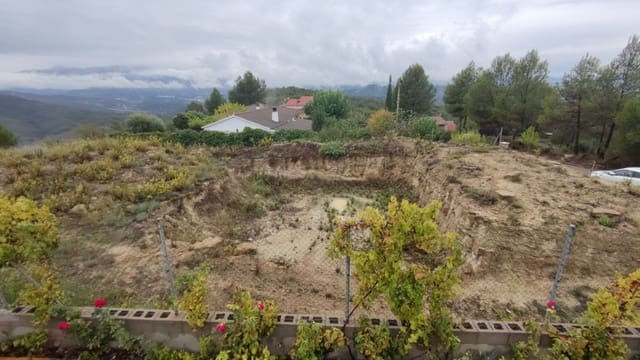 Terrain à Bâtir à vendre à Barcelone ville - 74 000 € (Ref: 9552721)