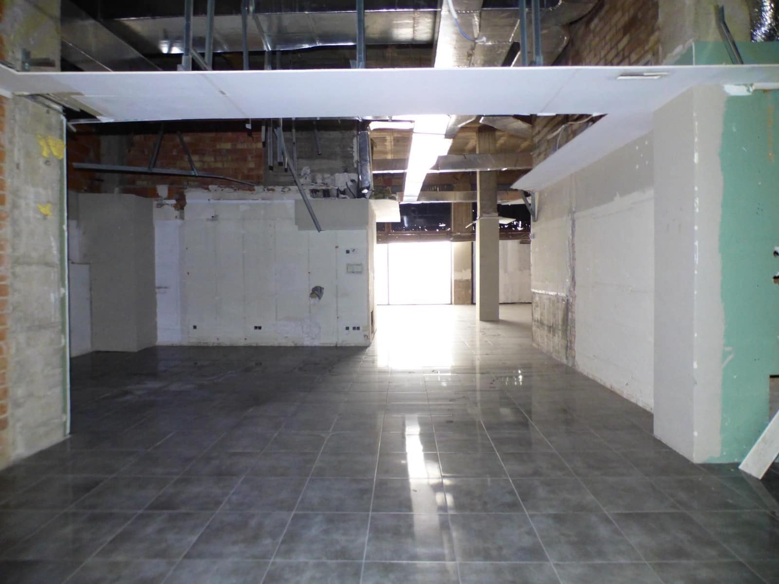 Commerciale in vendita in Manresa - 190.000 € (Rif: 9552727)