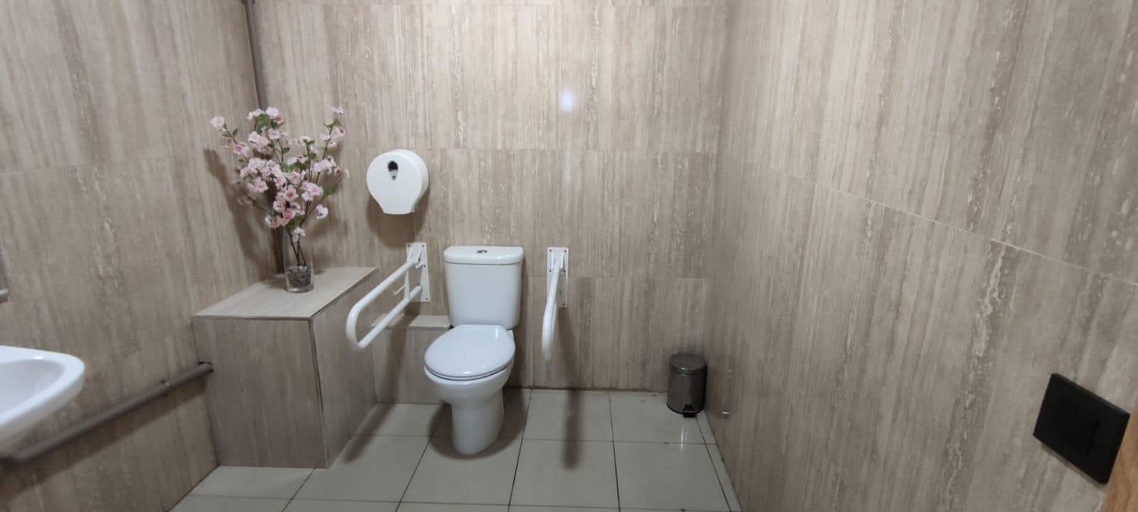 Gewerbe zu vermieten in Manresa - 2.130 € (Ref: 9552729)