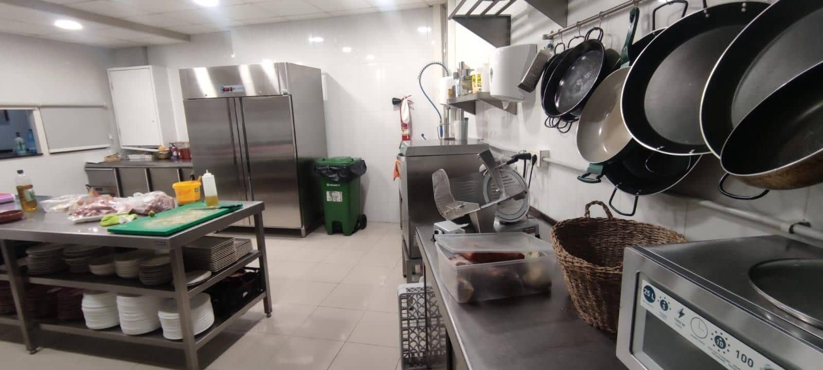 Gewerbe zu vermieten in Manresa - 2.130 € (Ref: 9552729)