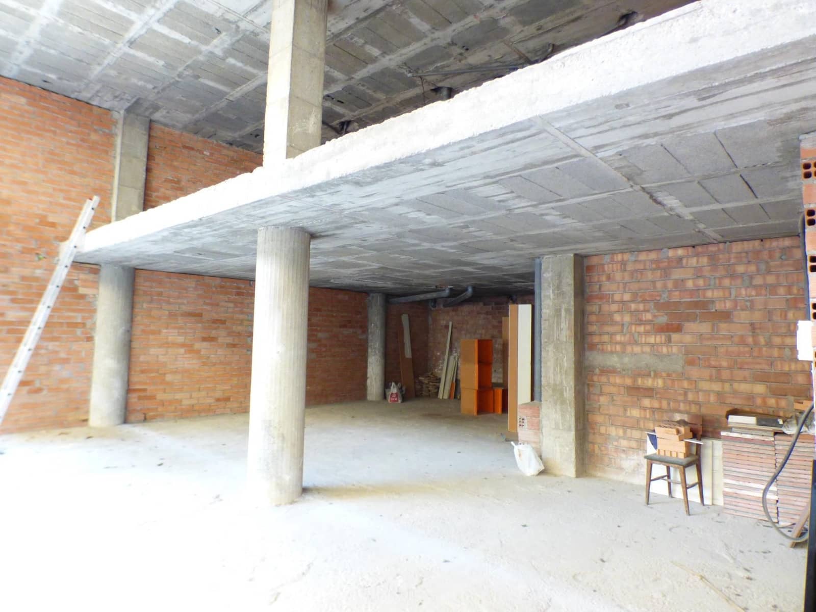 Kommersiell til salgs i Manresa - € 121 000 (Ref: 9552731)