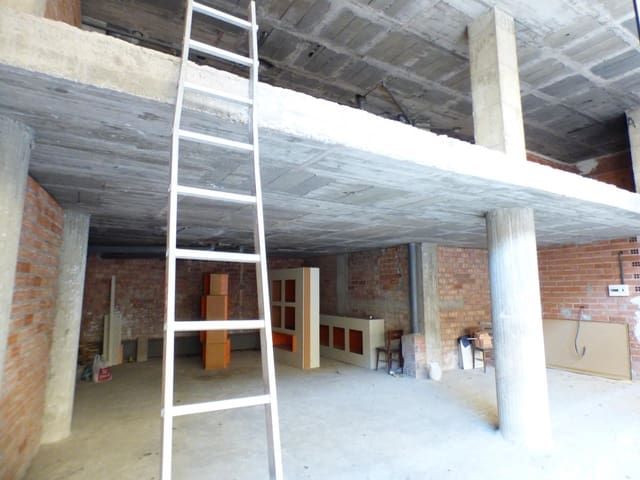 Kommersiell til salgs i Manresa - € 121 000 (Ref: 9552731)